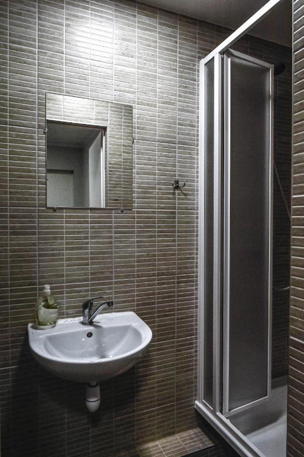 Hostel Laurita Kaunas Bagian luar foto