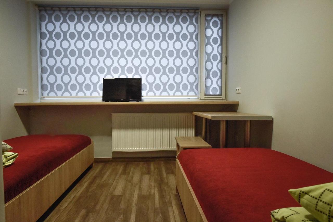 Hostel Laurita Kaunas Bagian luar foto