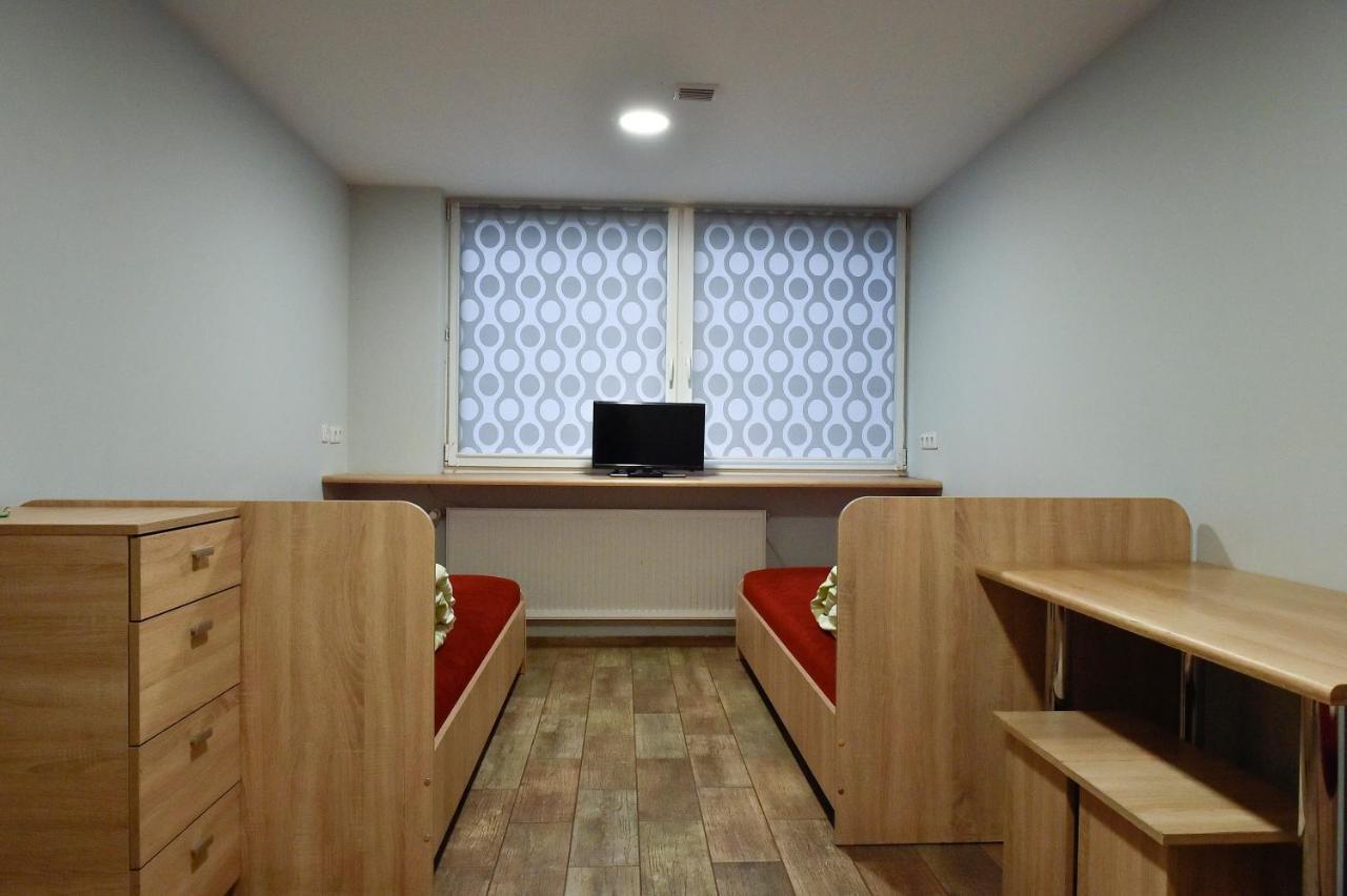 Hostel Laurita Kaunas Bagian luar foto