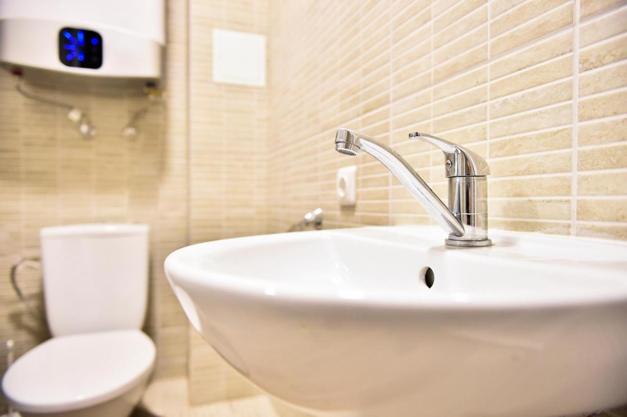 Hostel Laurita Kaunas Bagian luar foto