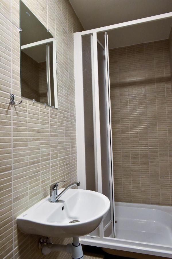 Hostel Laurita Kaunas Bagian luar foto