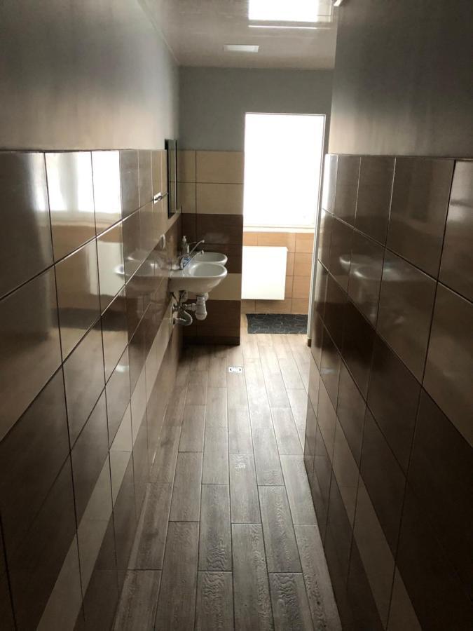 Hostel Laurita Kaunas Bagian luar foto